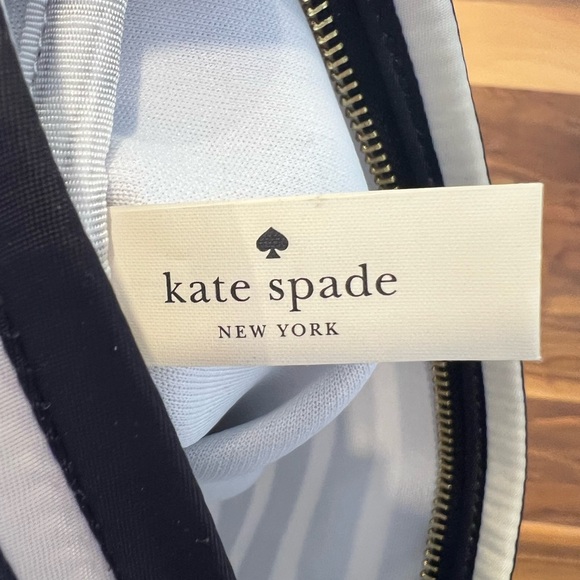 Kate Spade bow nylon wristlet - Picture 3 of 6